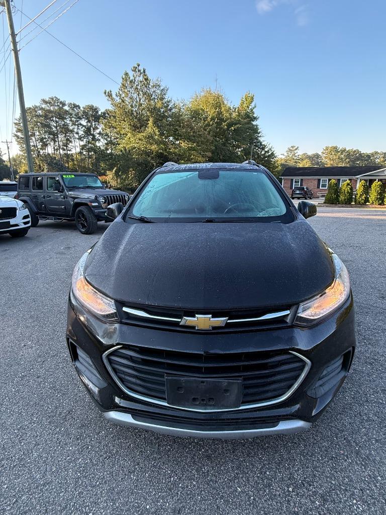 2022 Chevrolet Trax - $11,375