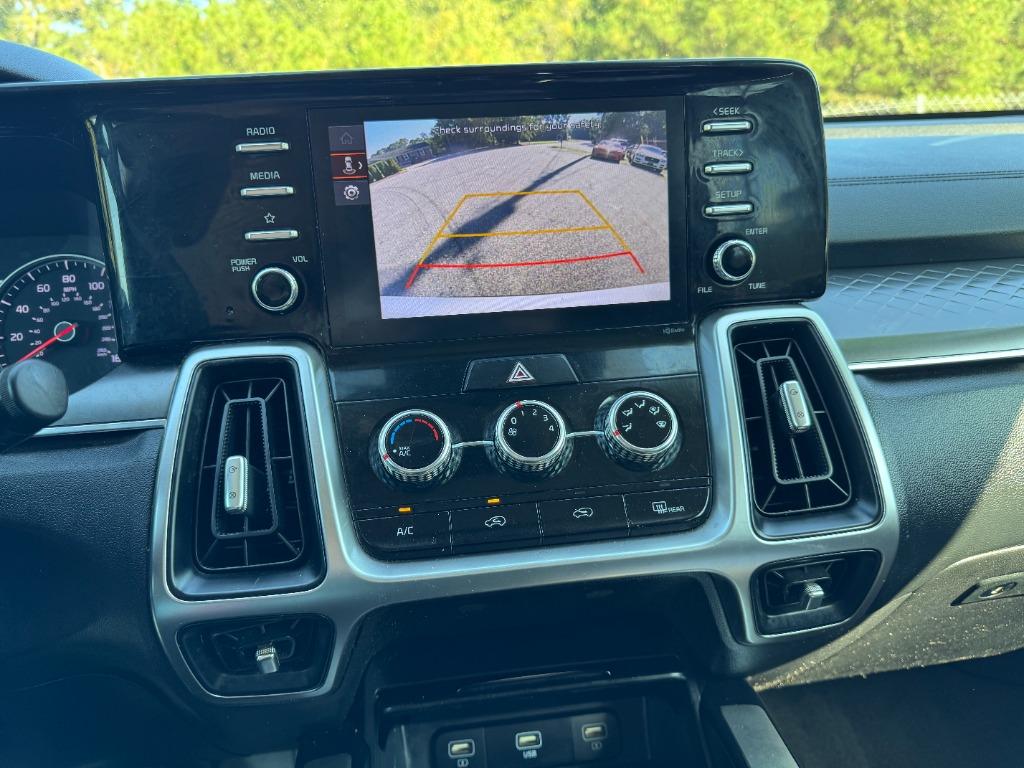 2022 Kia Sorento - $16,650