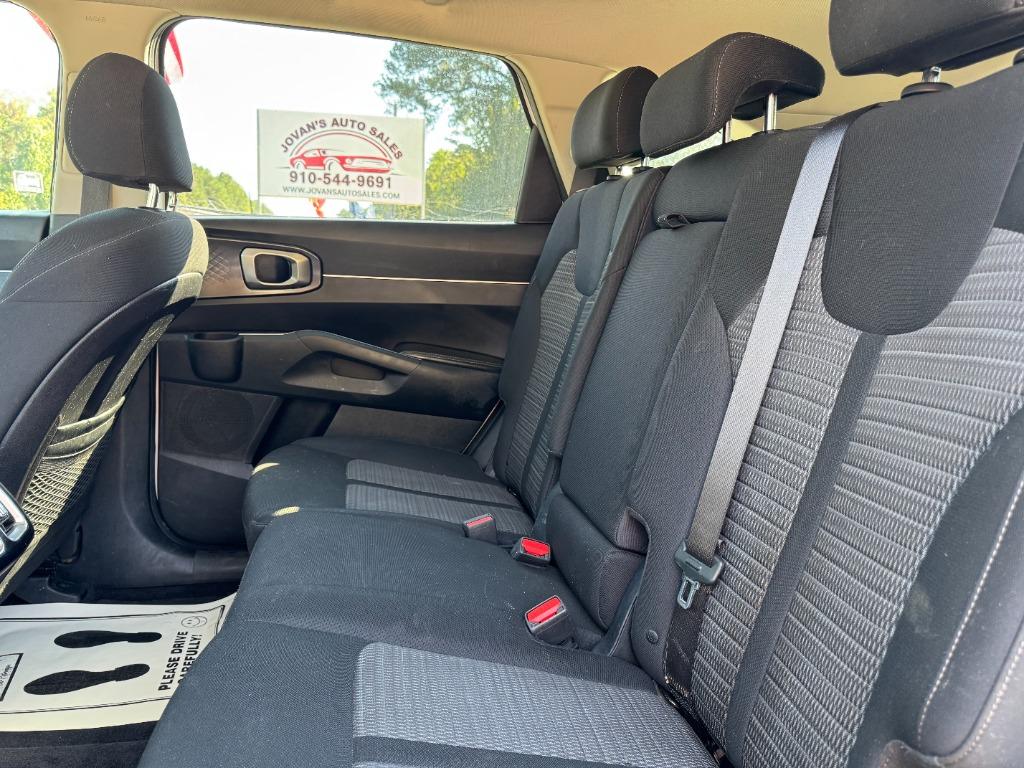 2022 Kia Sorento - $16,650