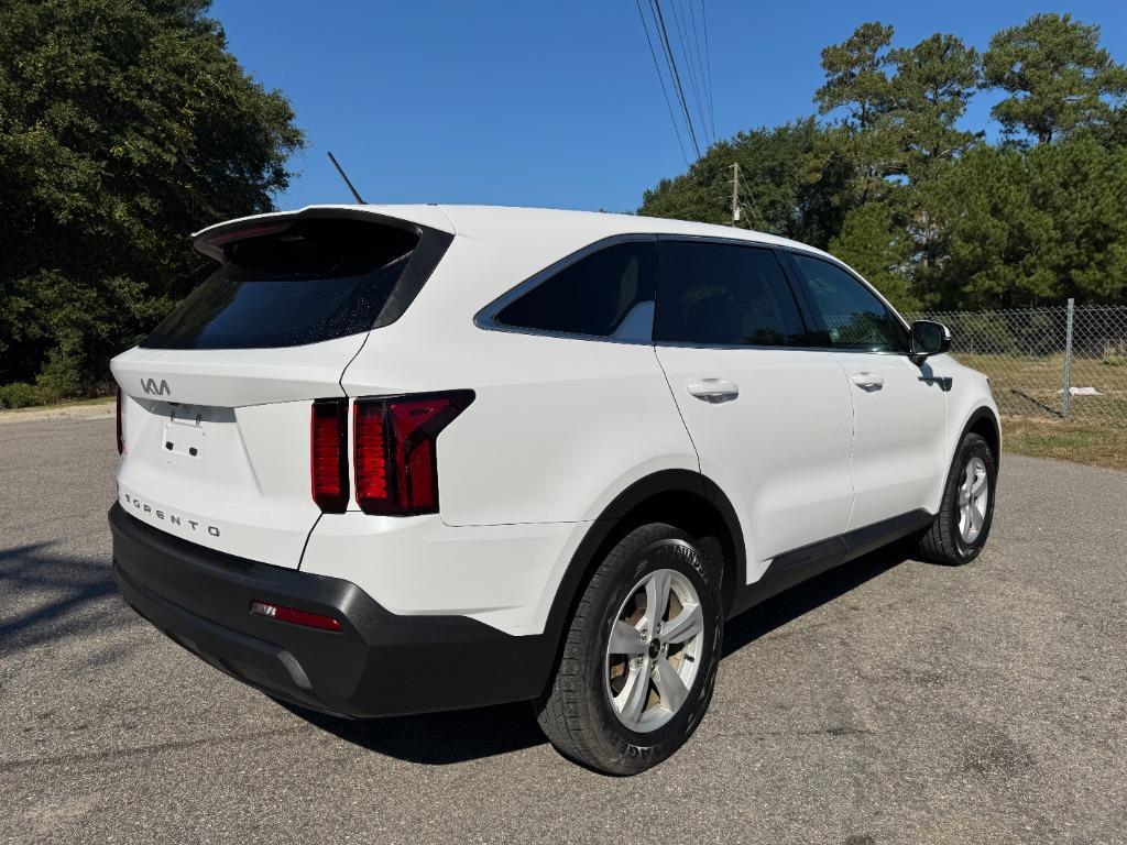 2022 Kia Sorento - $16,650