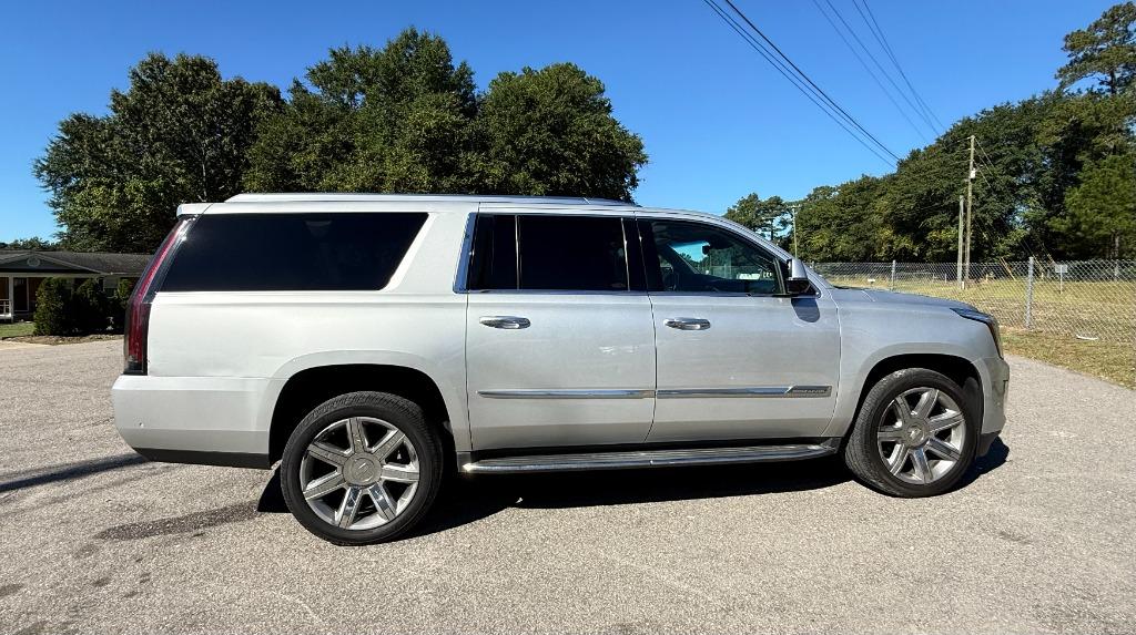 2017 Cadillac Escalade - $22,650