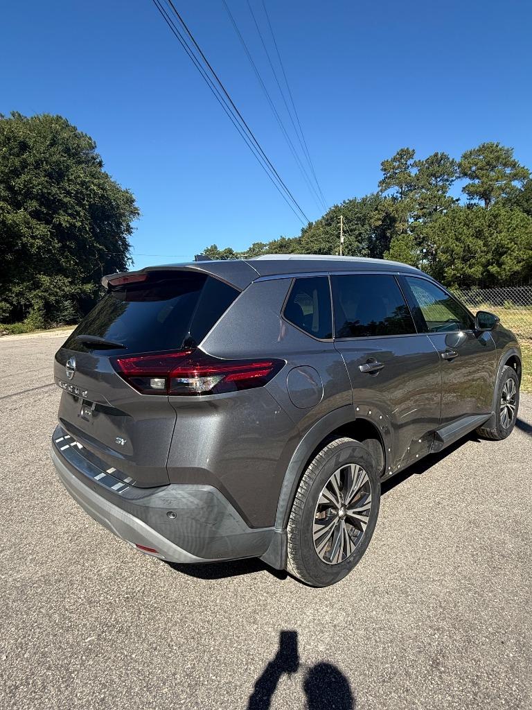 2021 Nissan Rogue - $17,400