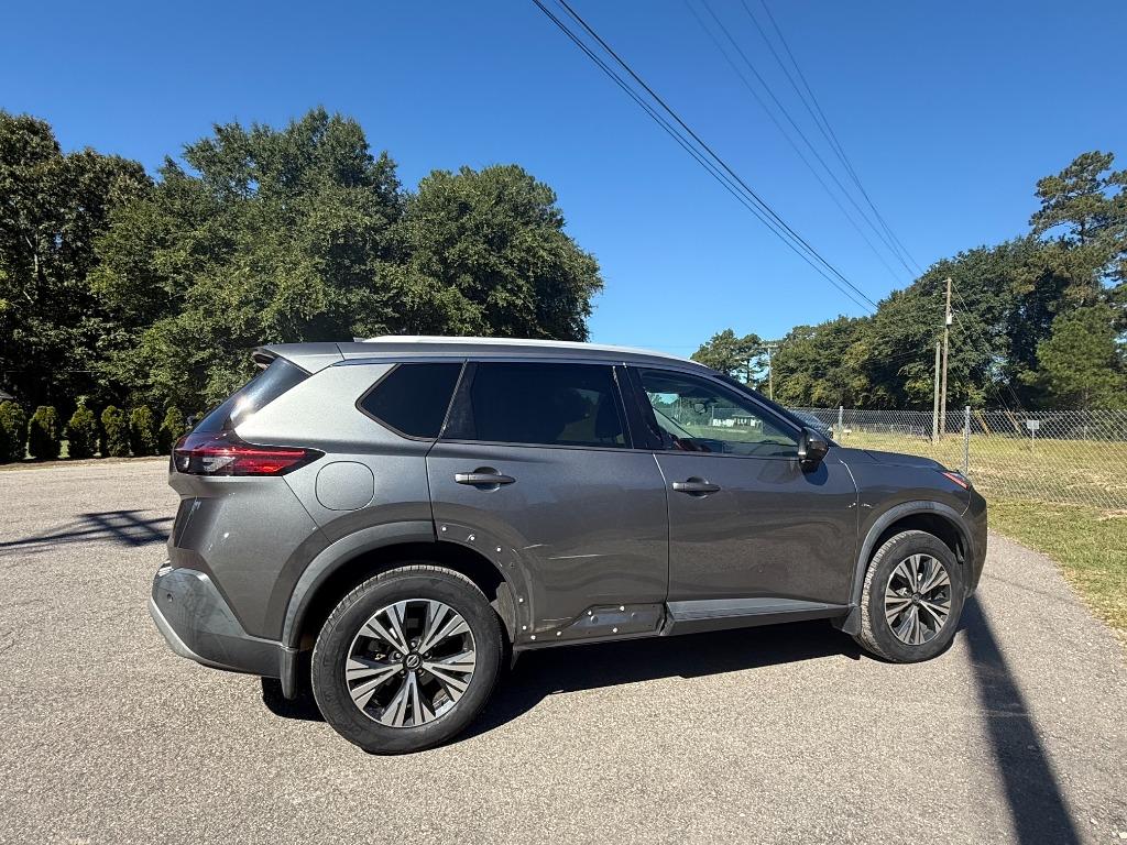 2021 Nissan Rogue - $17,400