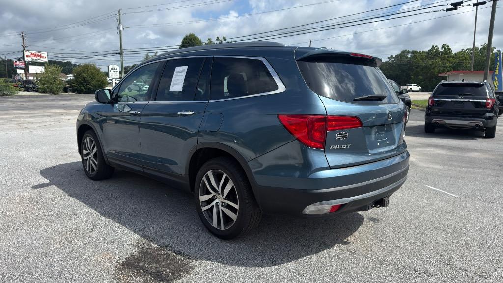 2018 Honda Pilot - $18,995
