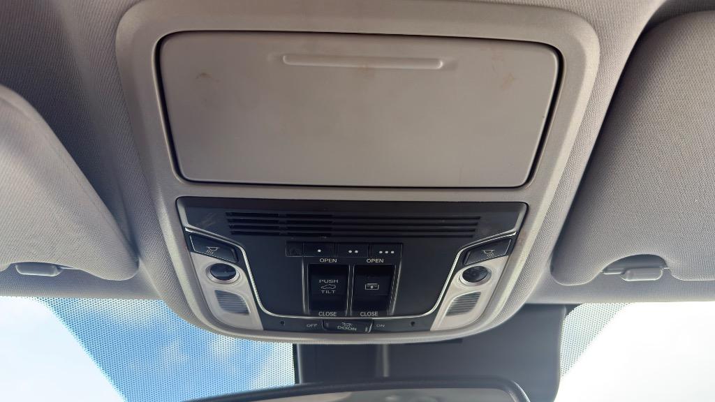 2018 Honda Pilot - $18,995