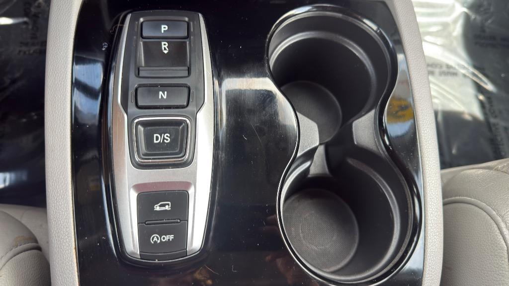 2018 Honda Pilot - $18,995