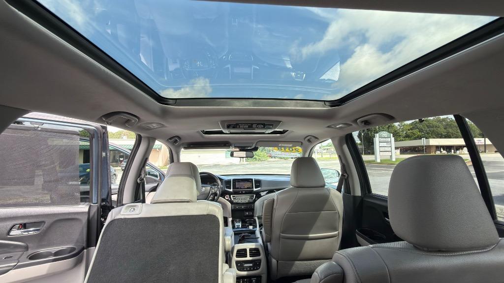 2018 Honda Pilot - $18,995