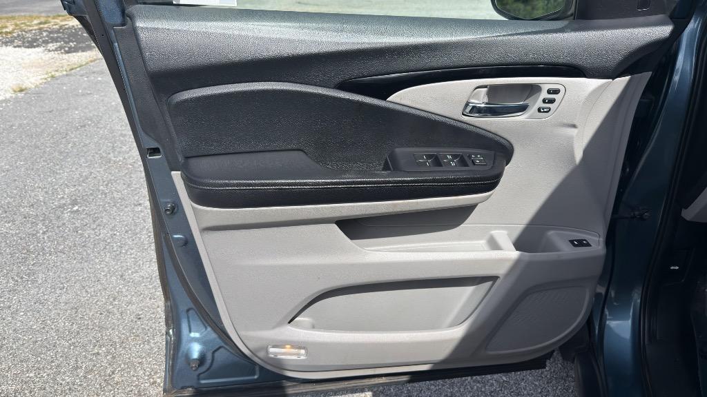 2018 Honda Pilot - $18,995