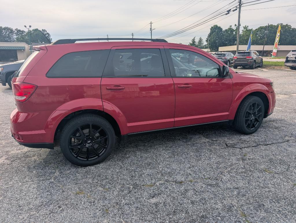 2018 Dodge Journey - $7,995