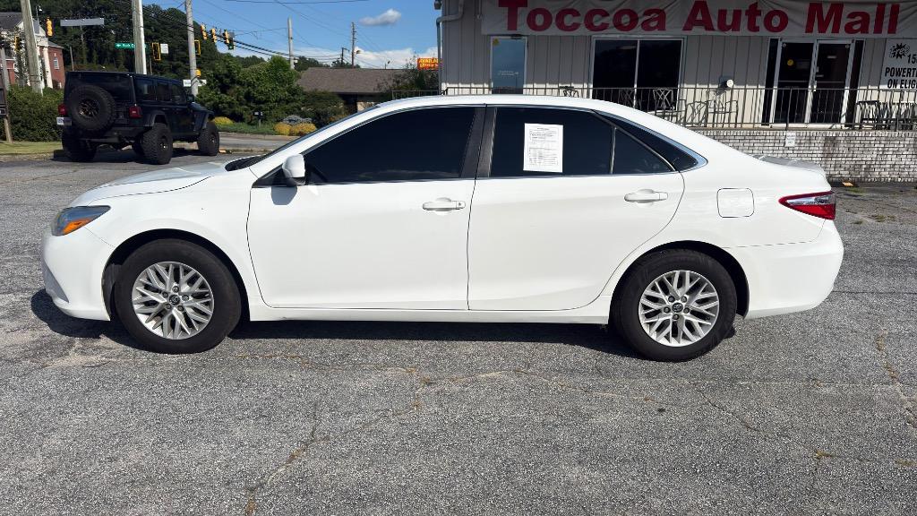 2016 Toyota Camry - $14,995