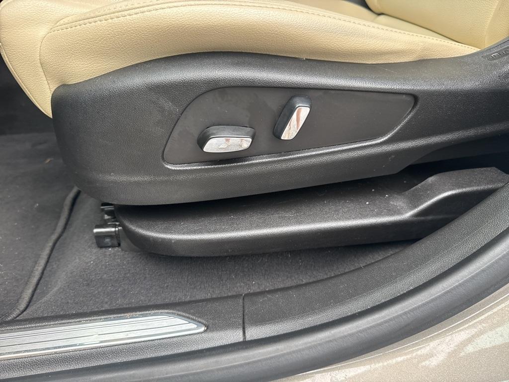 2017 Cadillac XT5 photo