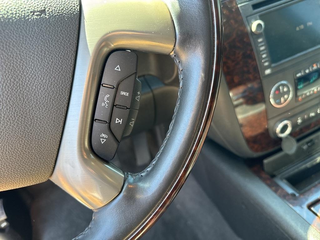 2011 GMC Yukon XL Denali photo