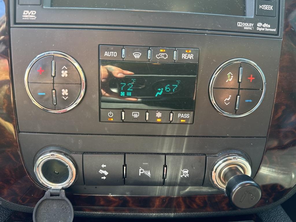 2011 GMC Yukon XL Denali photo