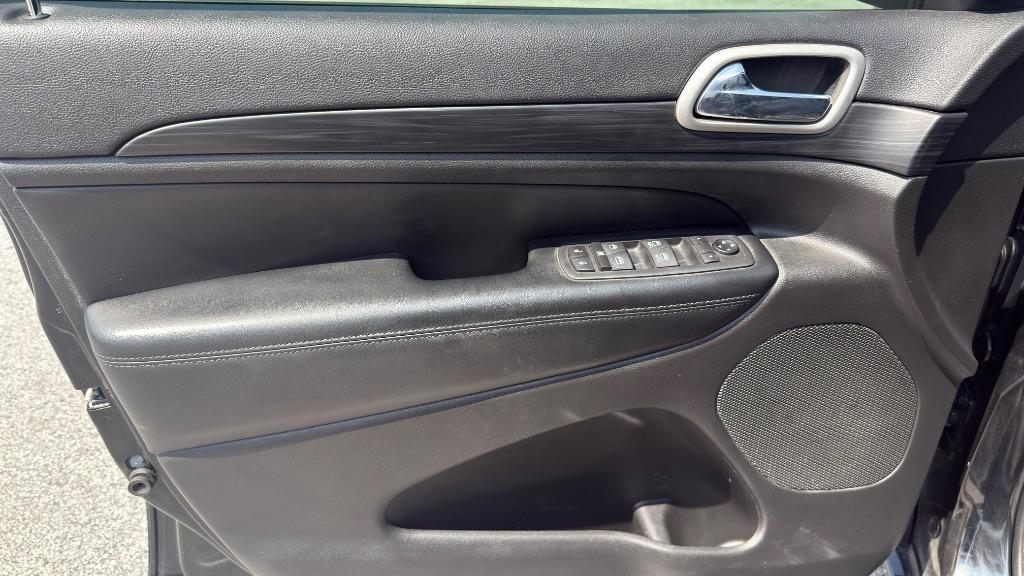 2020 Jeep Cherokee - $19,995