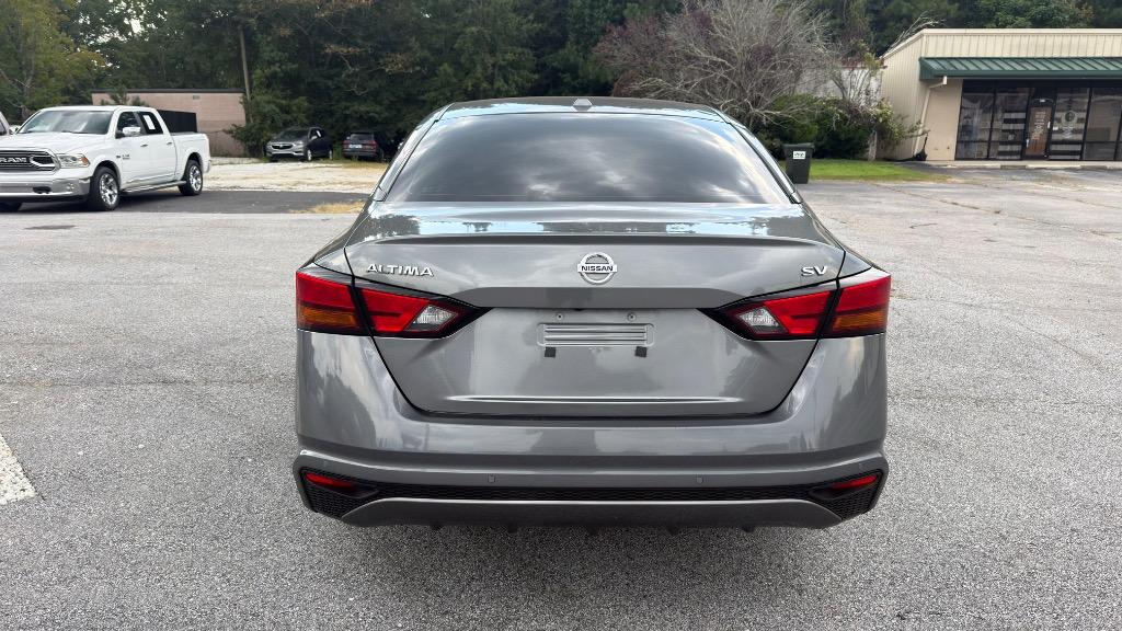 2022 Nissan Altima - $15,995