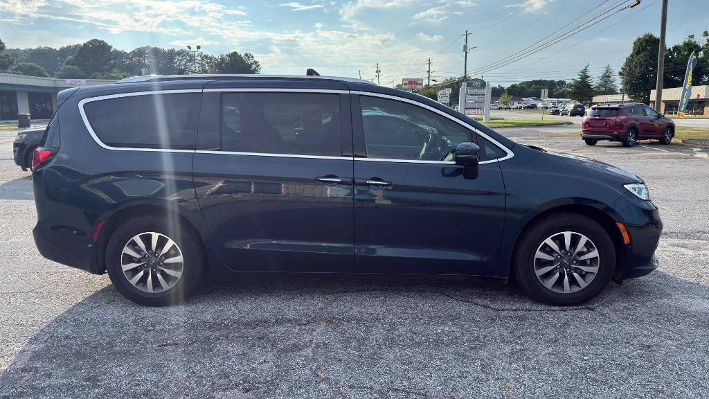 2021 Chrysler Pacifica - $18,995