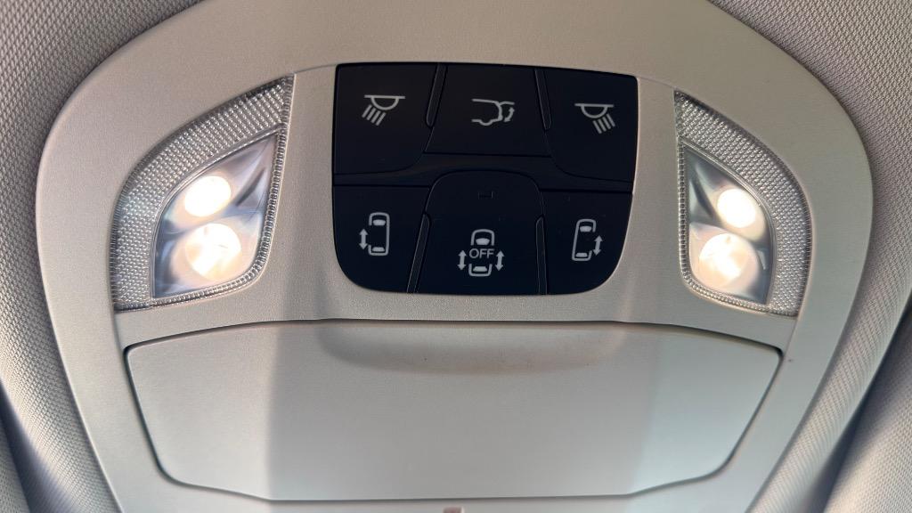 2021 Chrysler Pacifica - $18,995