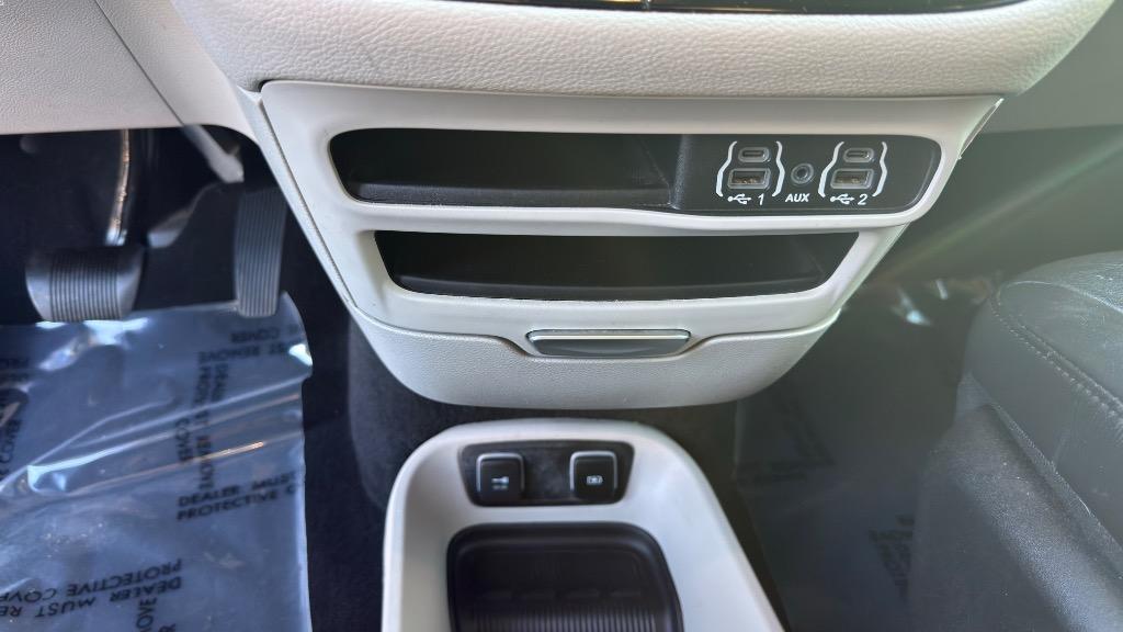 2021 Chrysler Pacifica - $18,995