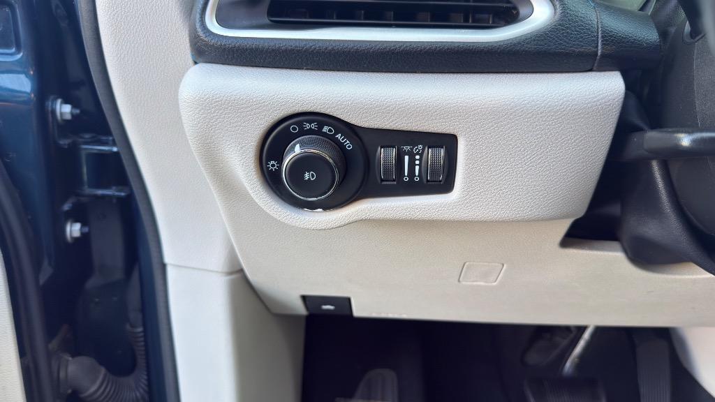 2021 Chrysler Pacifica - $18,995