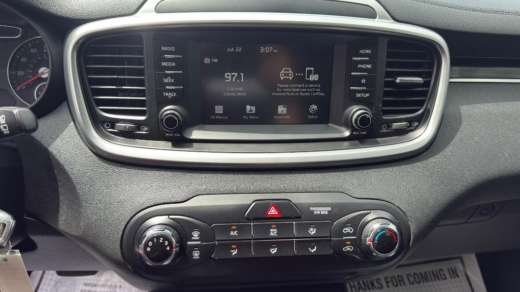 2020 Kia Sorento - $12,995