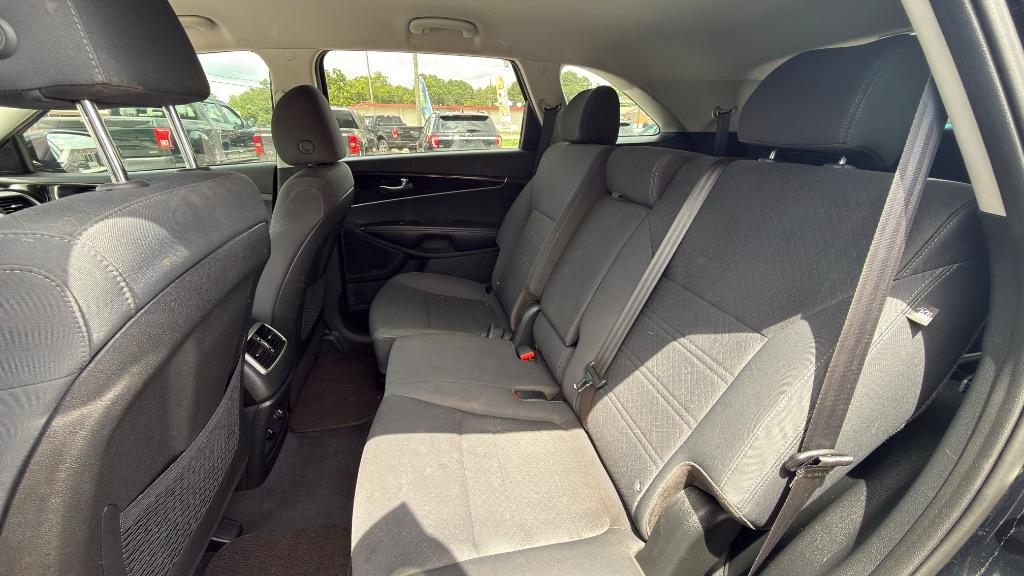 2020 Kia Sorento - $12,995