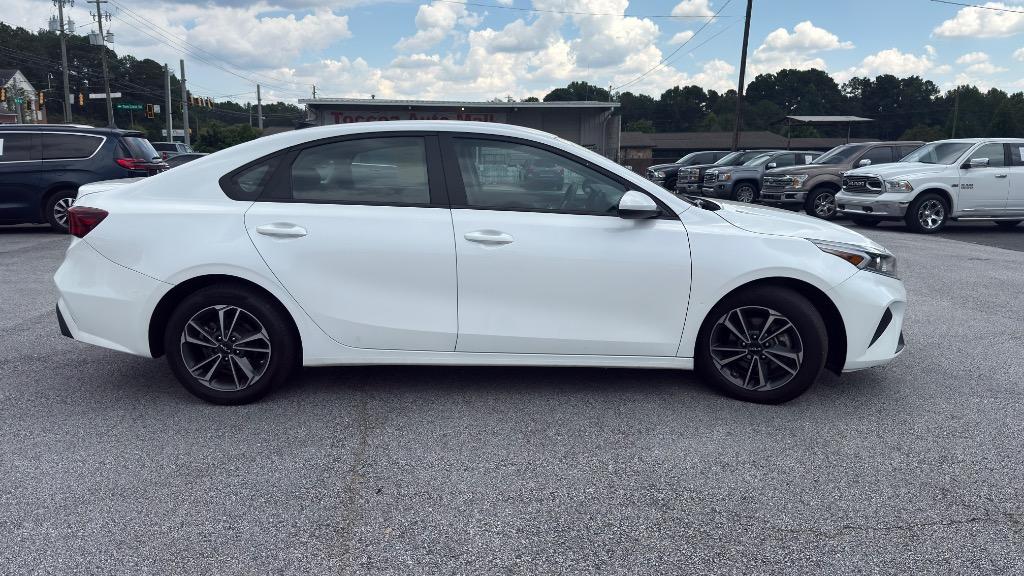 2024 Kia Forte - $17,995