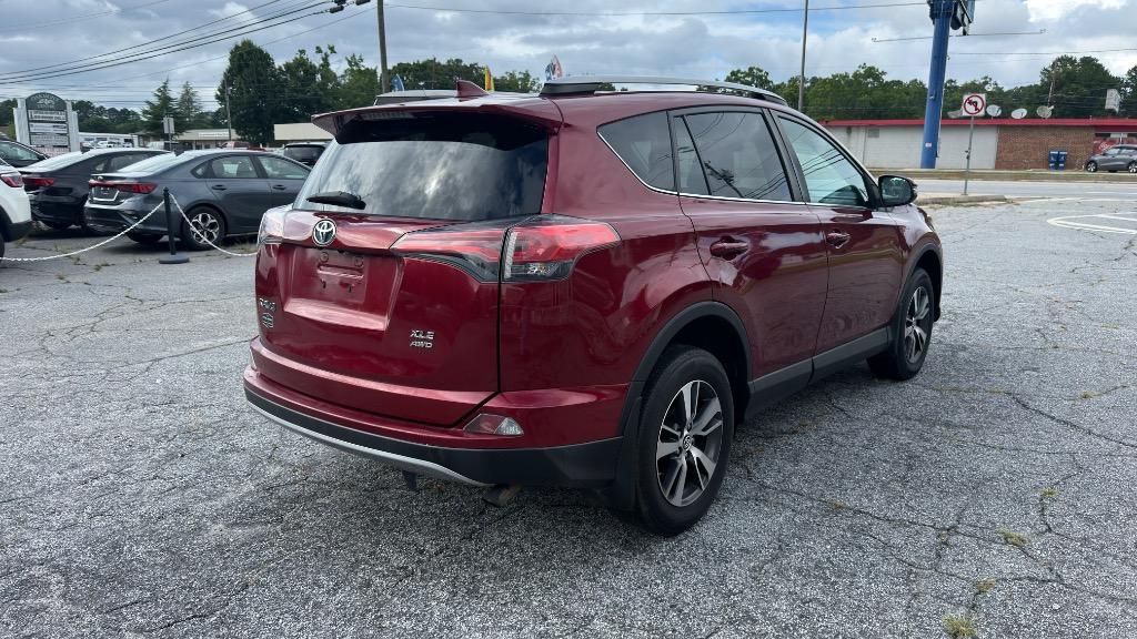 2018 Toyota RAV4 - $17,995