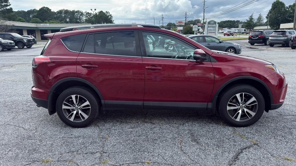2018 Toyota RAV4 - $17,995