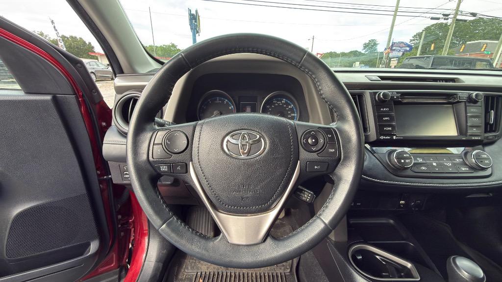 2018 Toyota RAV4 - $17,995