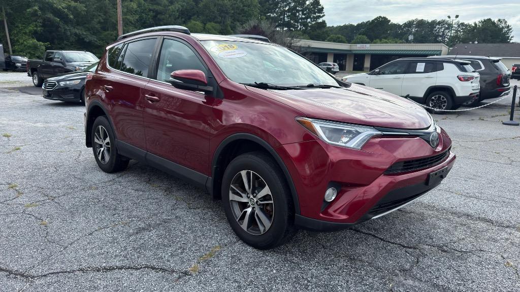 2018 Toyota RAV4 - $17,995