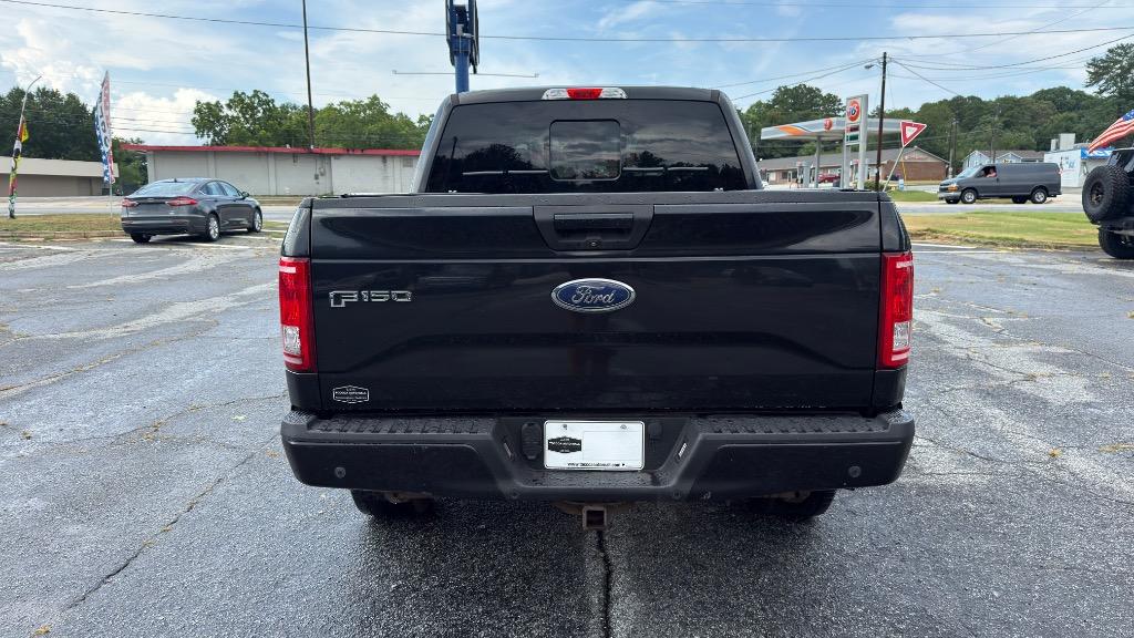 2015 Ford F150 - $17,995