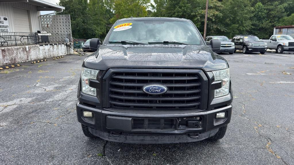 2015 Ford F150 - $17,995