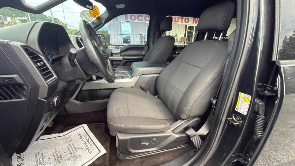 2015 Ford F150 - $17,995