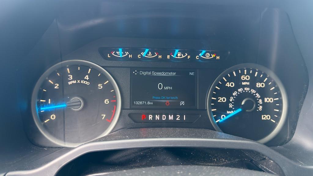 2015 Ford F150 - $17,995