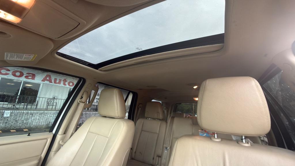 2017 Ford Expedition - $14,995