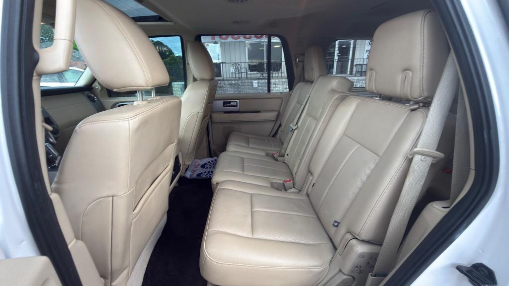 2017 Ford Expedition - $14,995