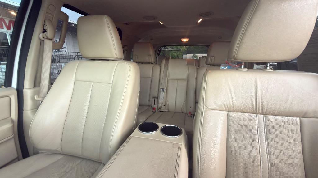 2017 Ford Expedition - $14,995