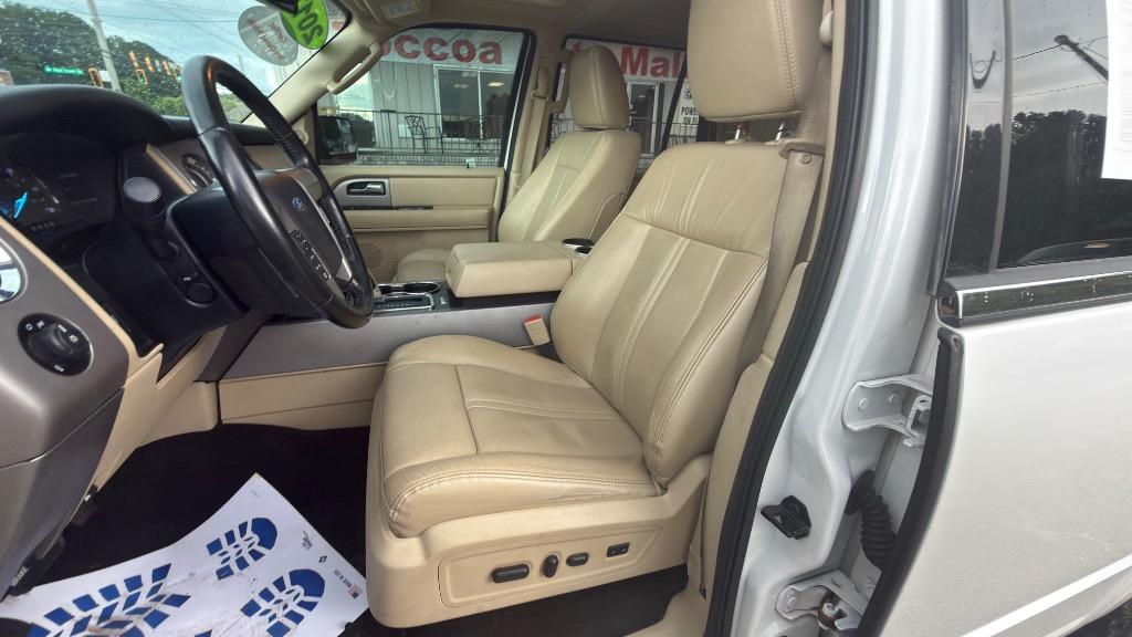 2017 Ford Expedition - $14,995