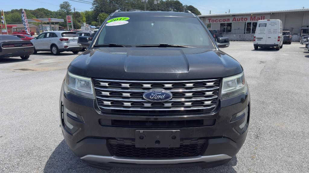 2017 Ford Explorer - $9,995