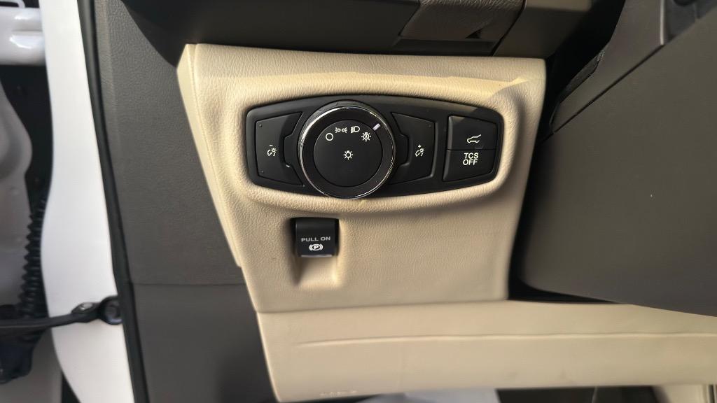 2019 Lincoln Nautilus - $18,995