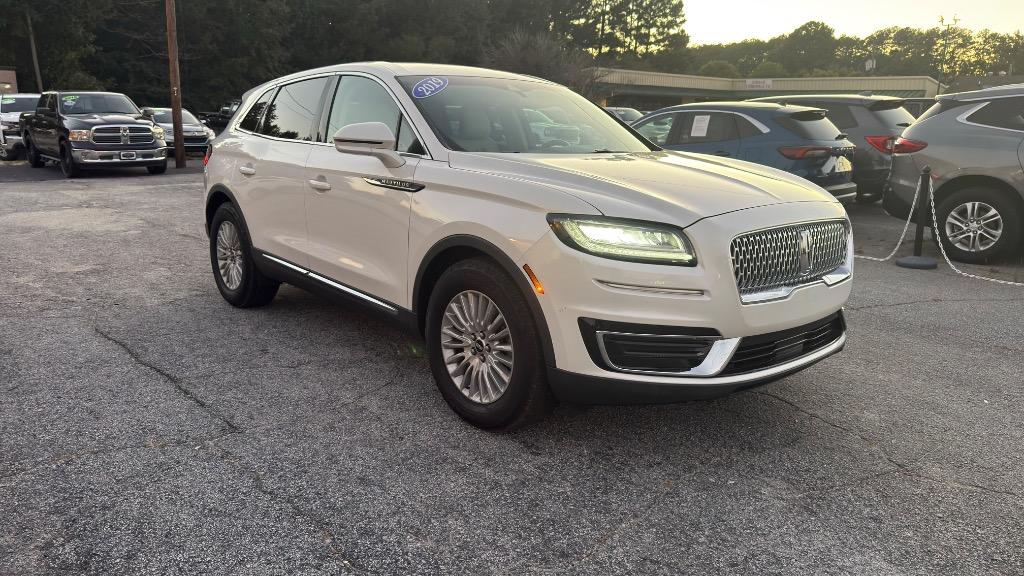 2019 Lincoln Nautilus - $18,995