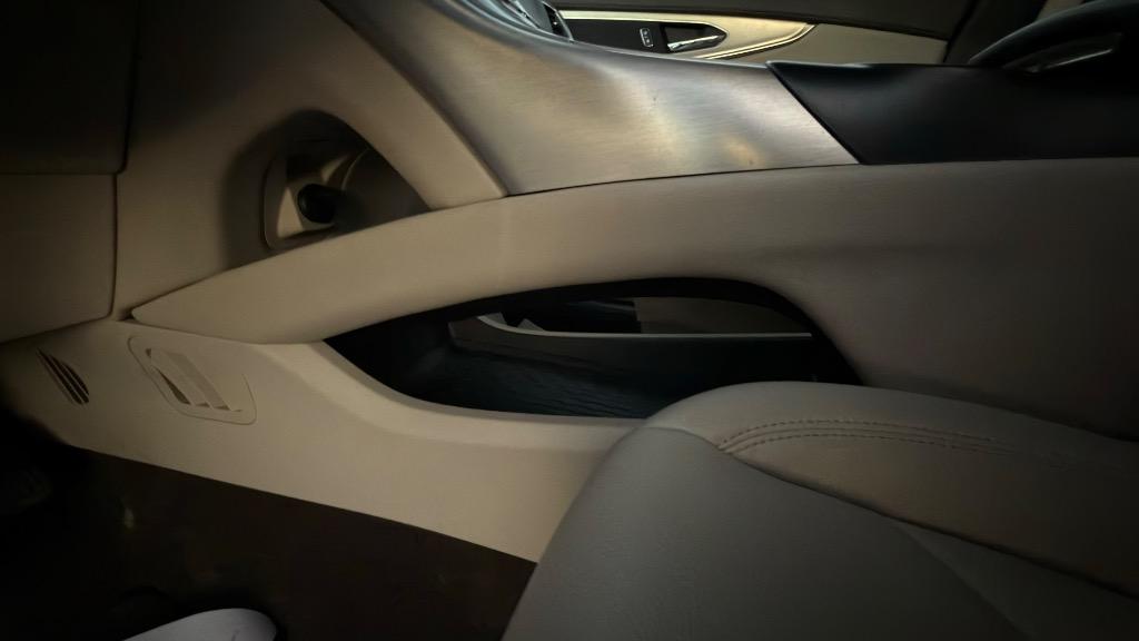 2019 Lincoln Nautilus - $18,995