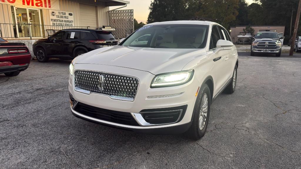 2019 Lincoln Nautilus - $18,995