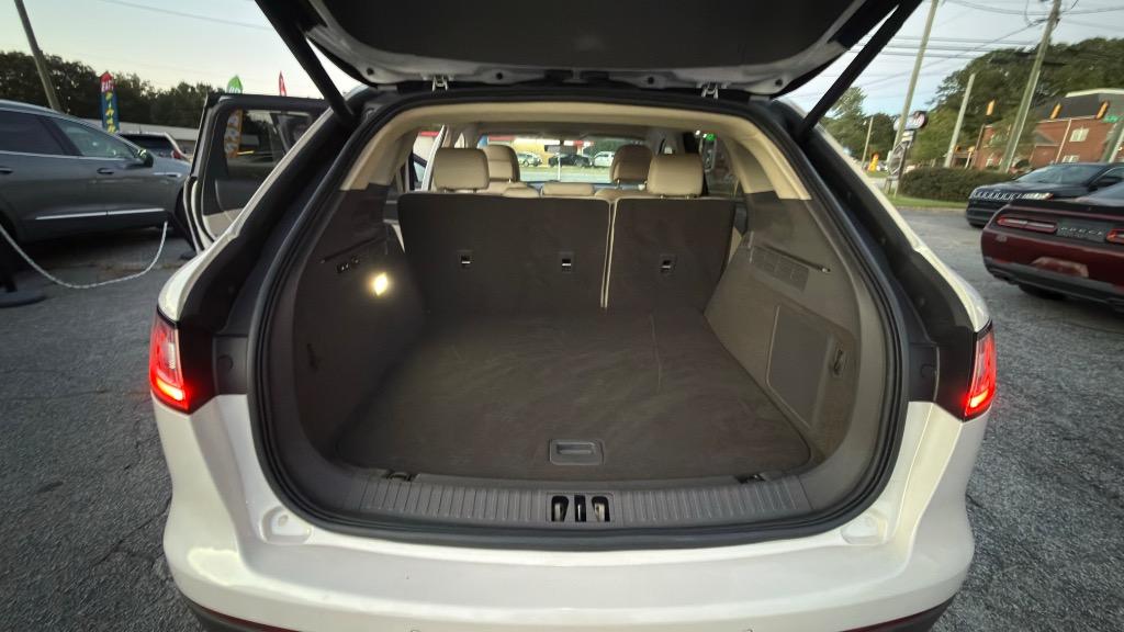 2019 Lincoln Nautilus - $18,995