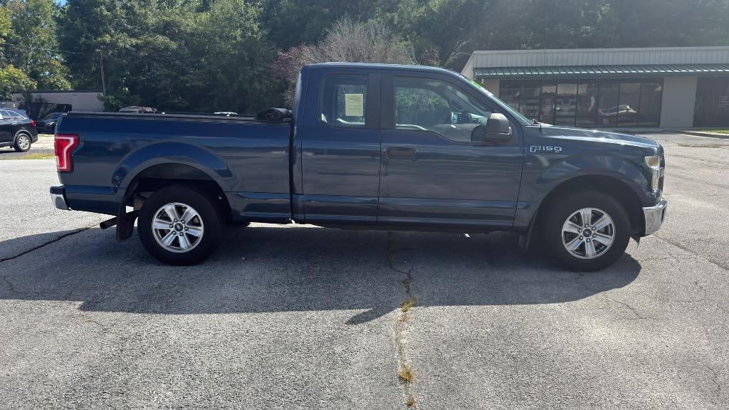 2016 Ford F150 - $15,995