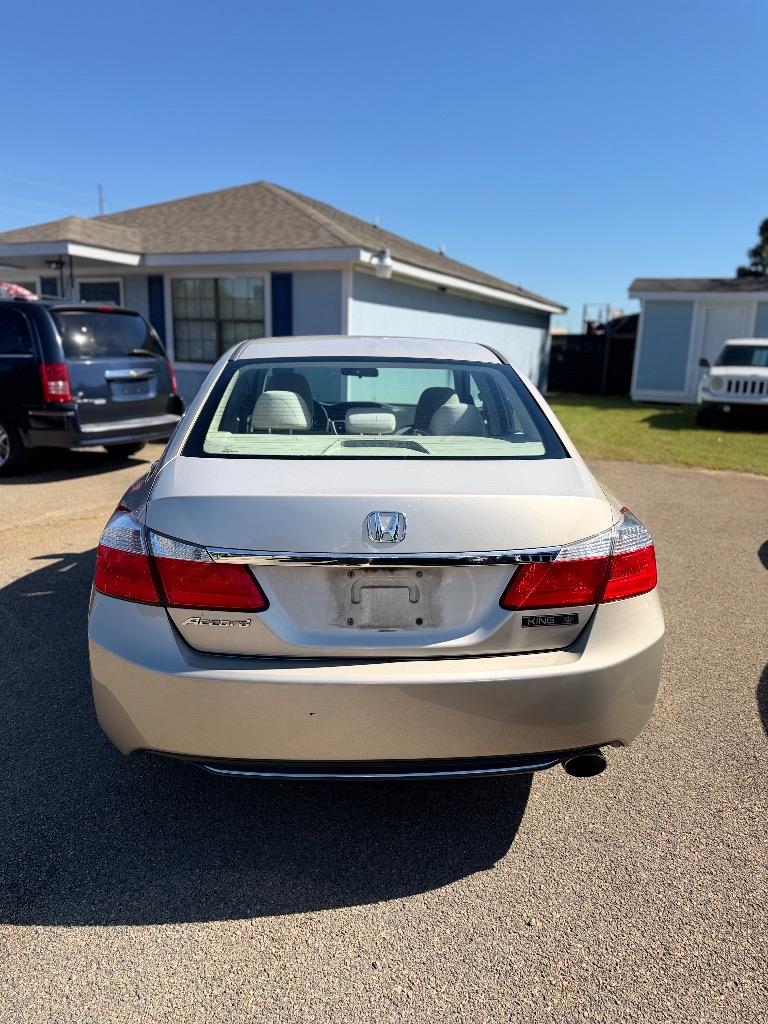 2013 Honda Accord - $10,250
