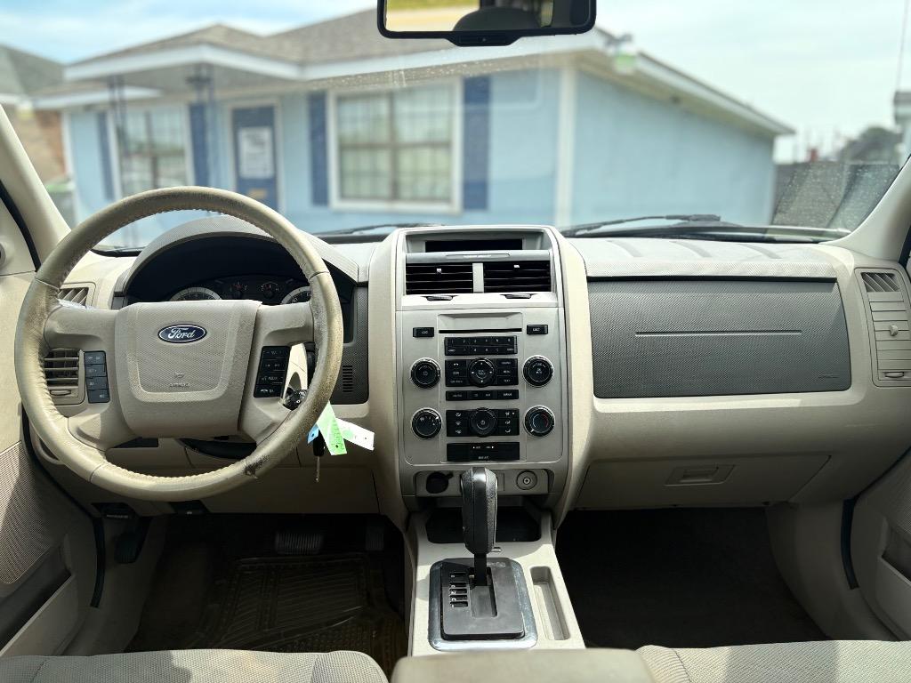 2009 Ford Escape XLT photo