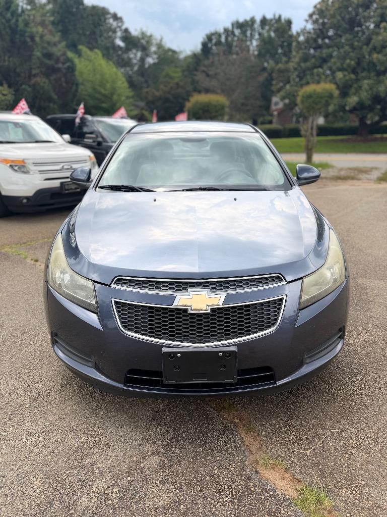 2013 Chevrolet Cruze - $6,775