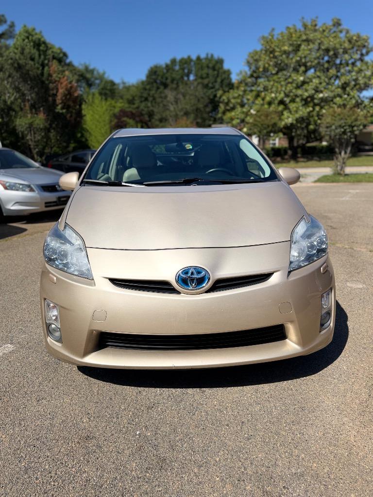 2010 Toyota Prius - $9,499