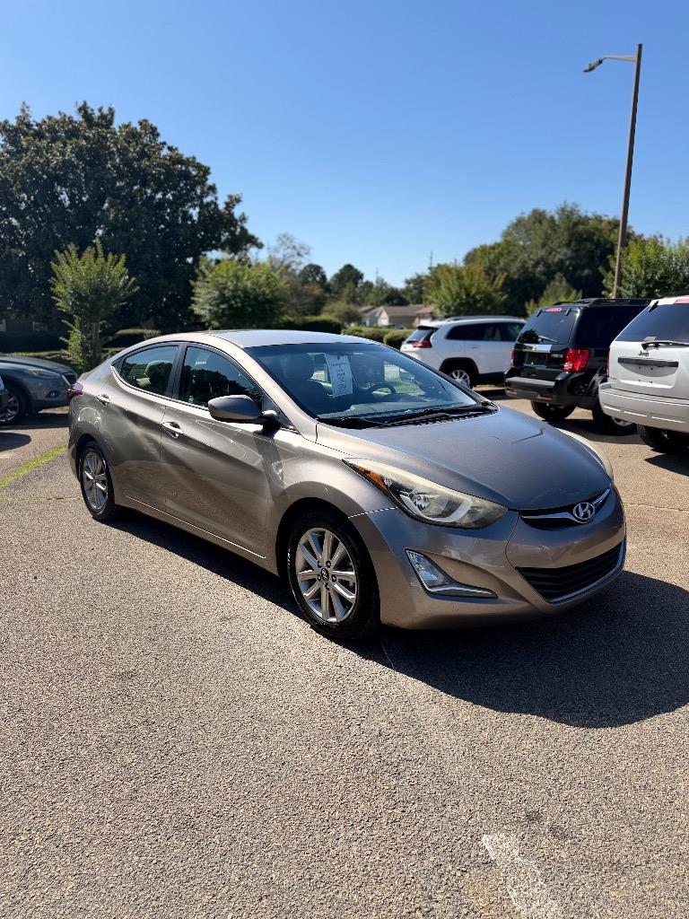 2016 Hyundai Elantra - $7,525